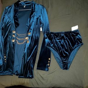 Two Piece set